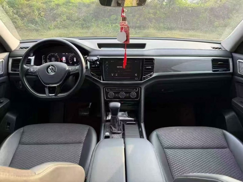 常德21年大众途昂6