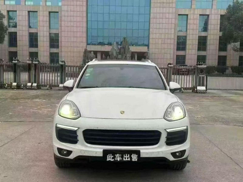 平顶山17年保时捷卡宴1