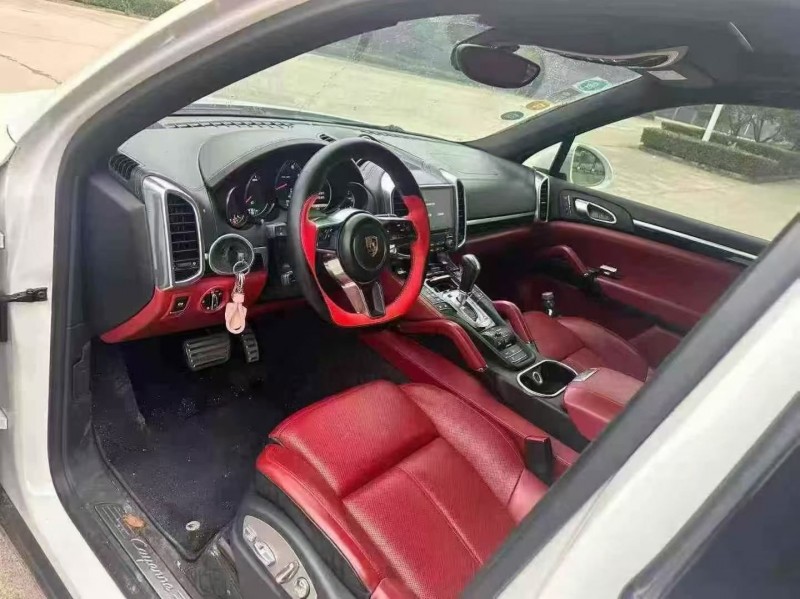 平顶山17年保时捷卡宴6