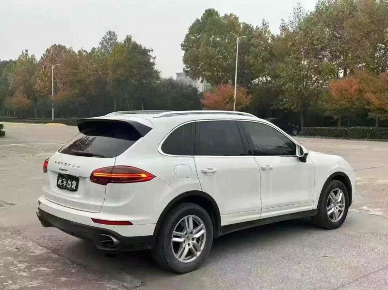 平顶山17年保时捷卡宴7