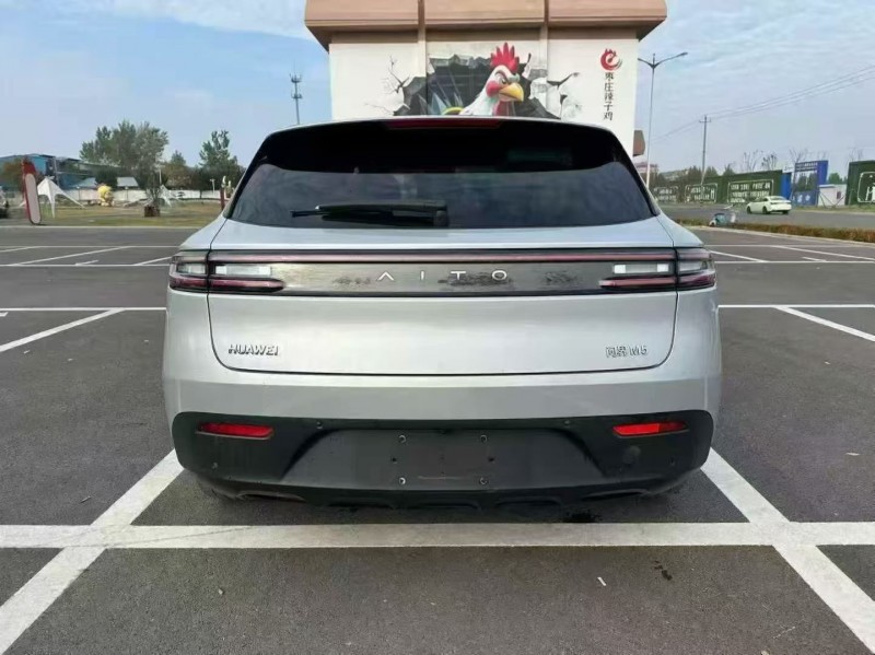 烟台22年华为智选问界9