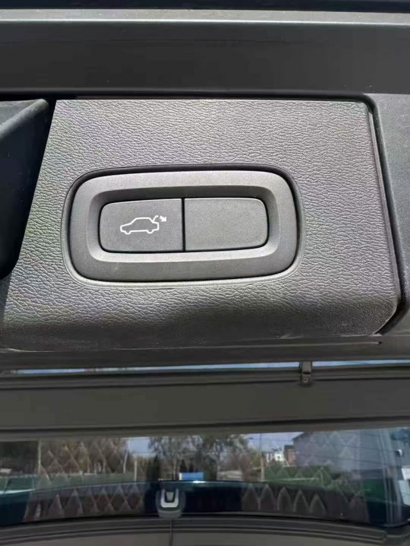 淄博24年沃尔沃XC609