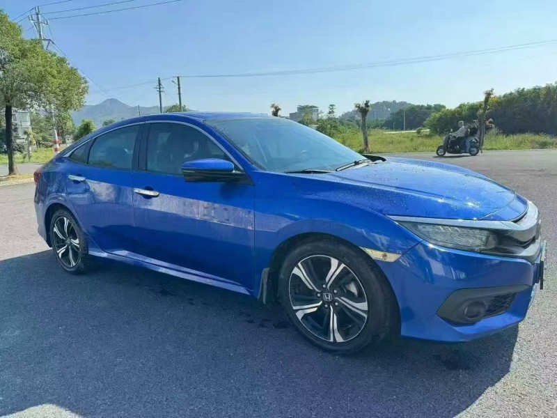 珠海17年本田思域2