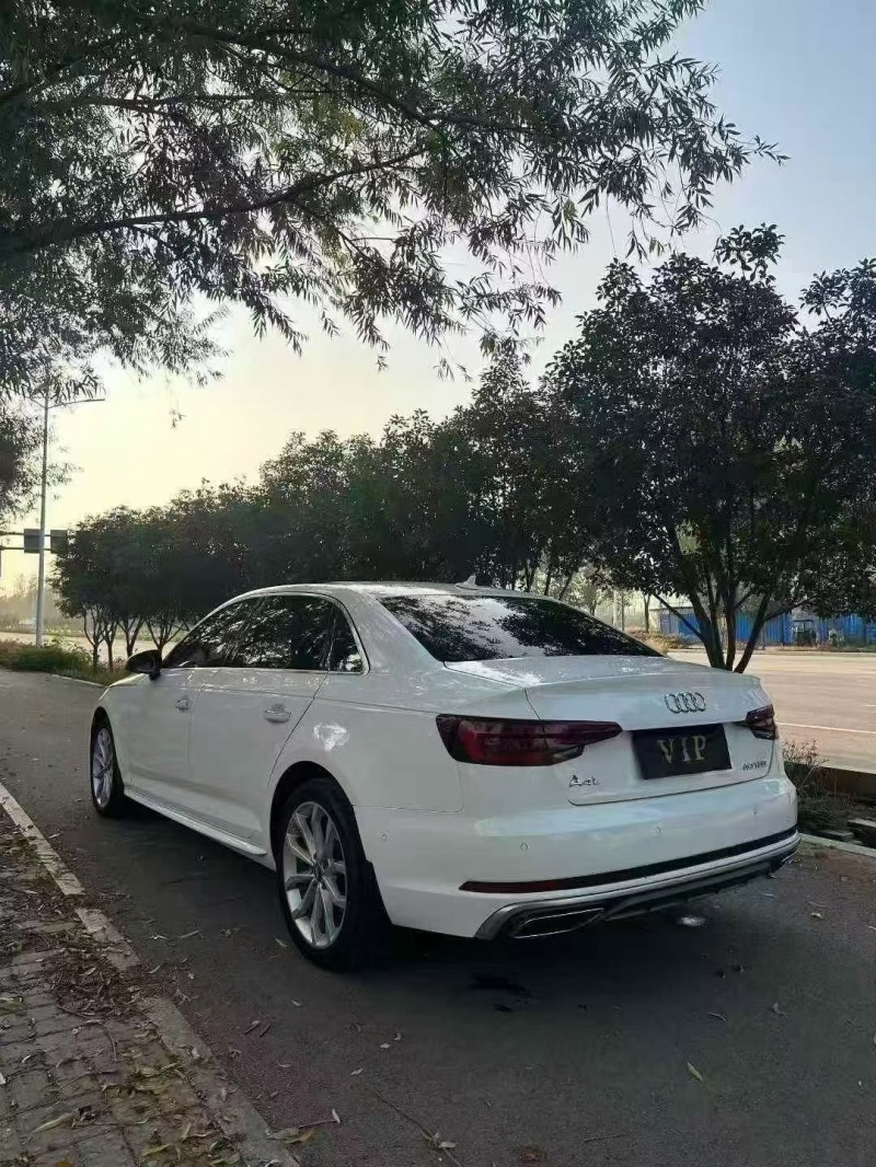 烟台19年奥迪A4L7