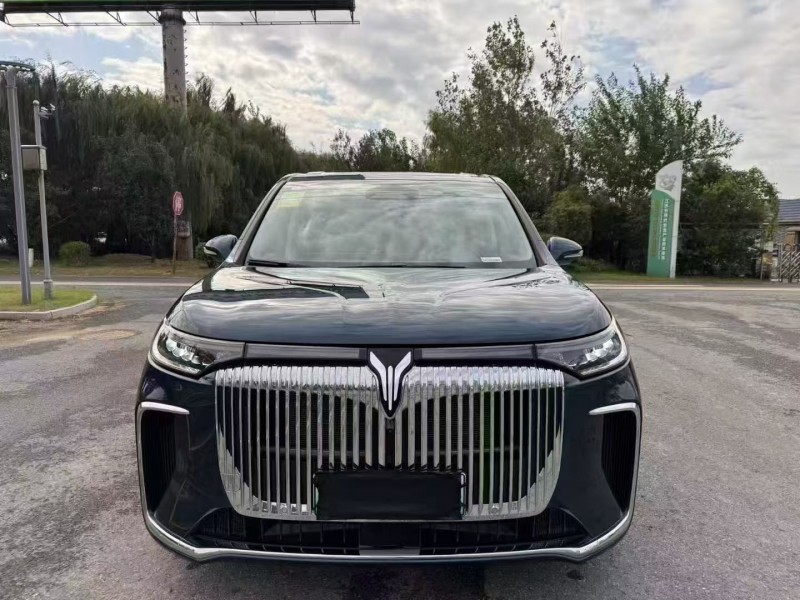 无锡25年岚图汽车梦想家1