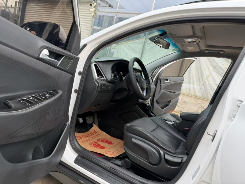 徐州16年现代途胜4