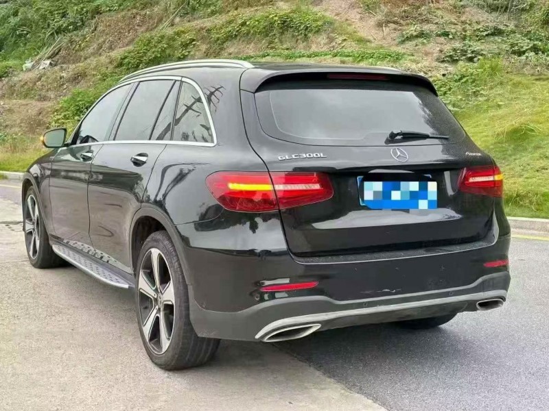 莆田19年奔驰GLC7