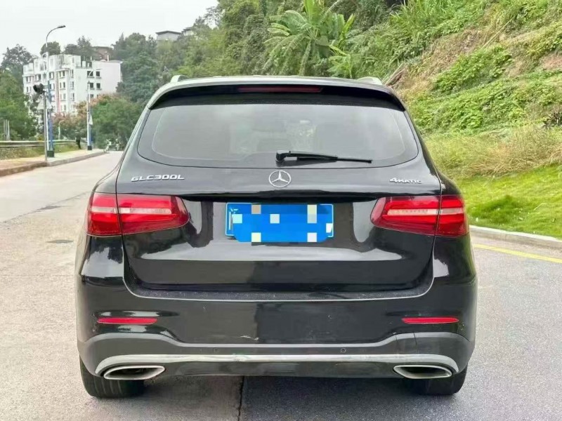 莆田19年奔驰GLC9