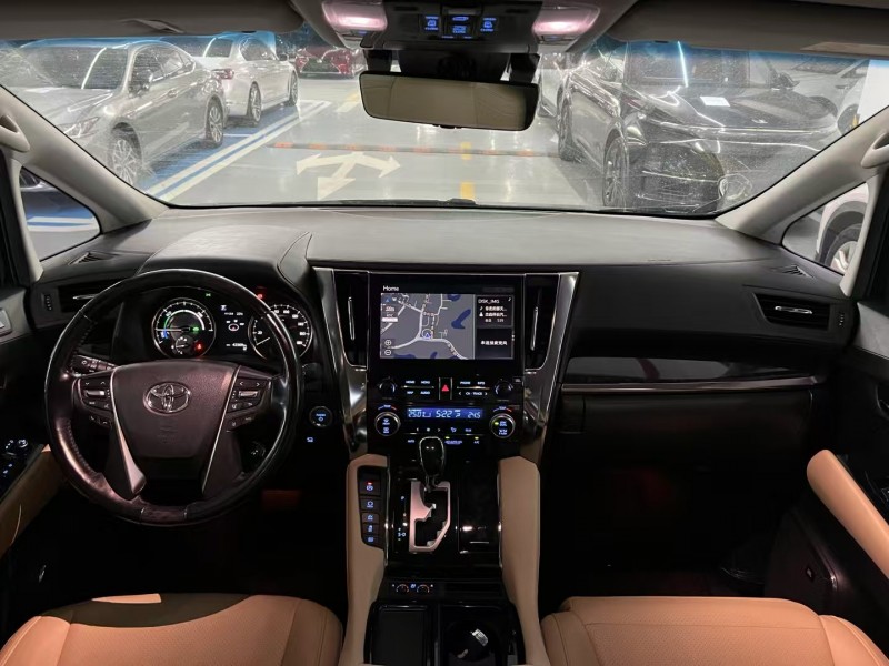 深圳21年丰田威尔法4