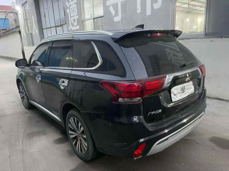 东营22年三菱欧蓝德7