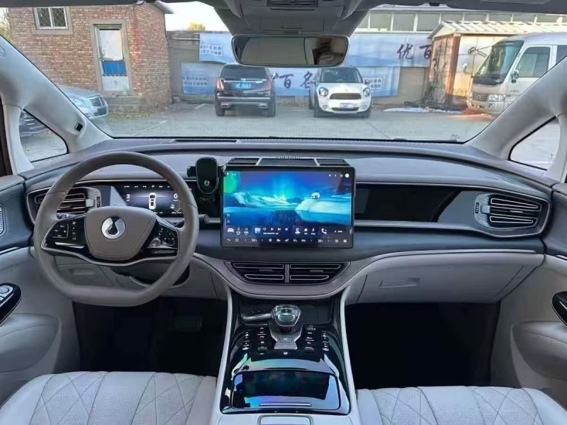 苏州23年腾势D94