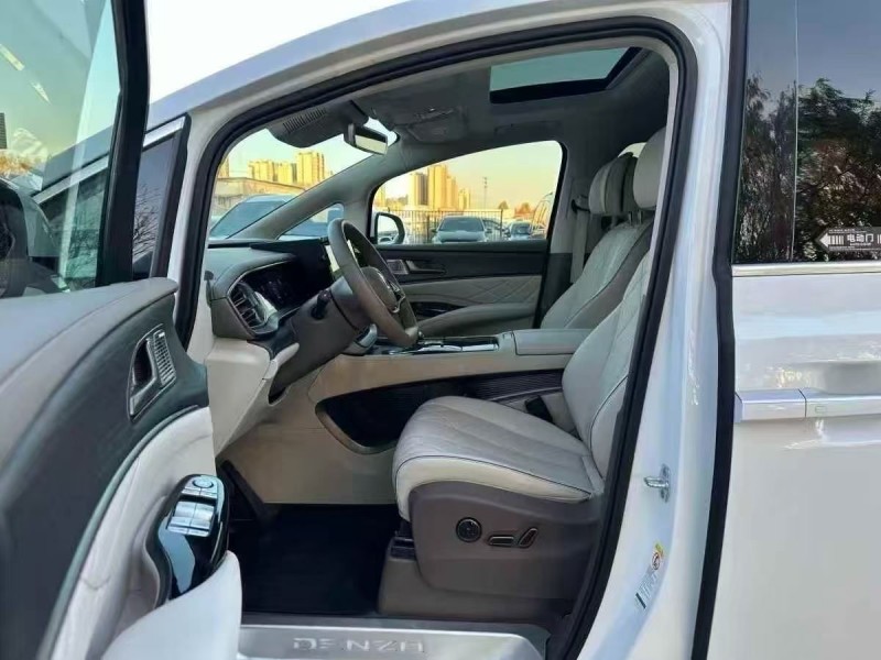 苏州23年腾势D96