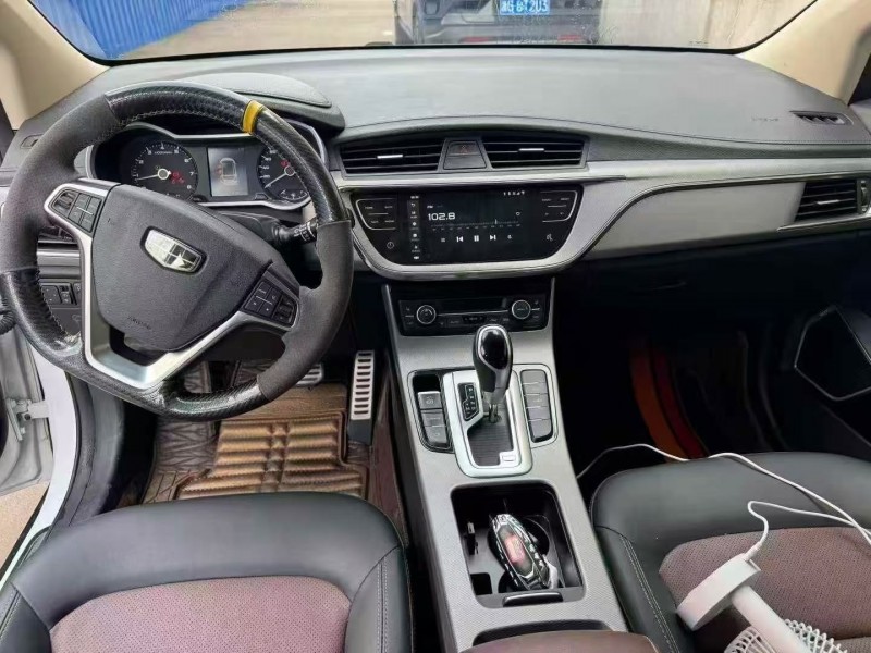 温州18年吉利帝豪5