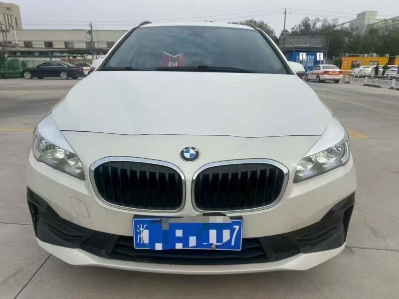 杭州19年宝马2系1