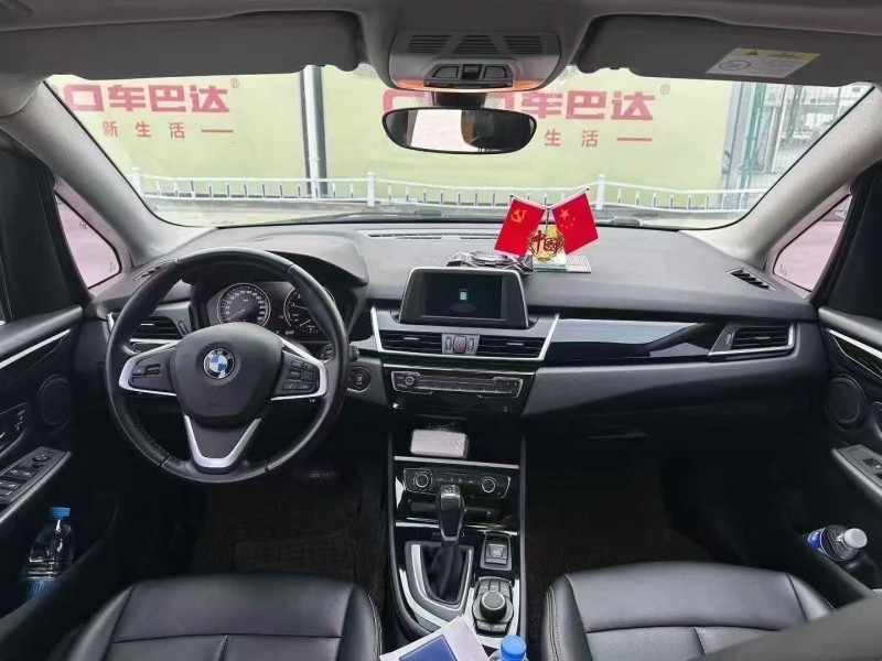 杭州19年宝马2系6