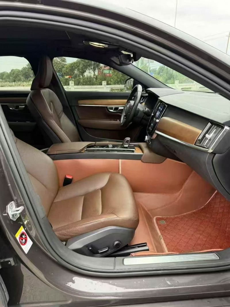 徐州22年沃尔沃S904