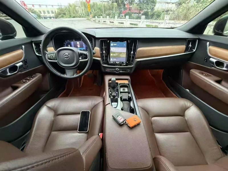 徐州22年沃尔沃S905