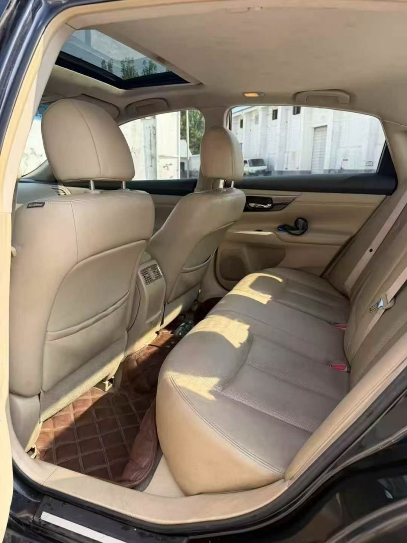 常州15年日产天籁7