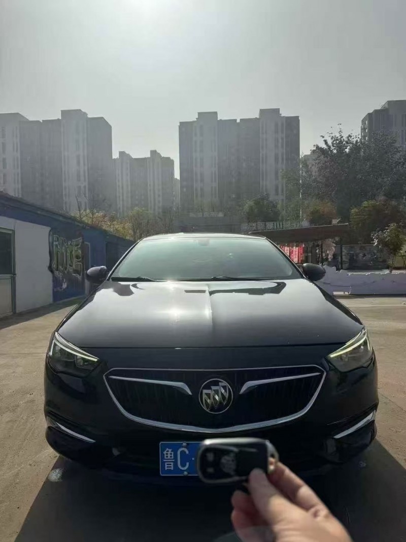 潍坊19年别克君威1