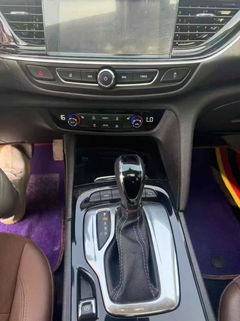 潍坊19年别克君威6