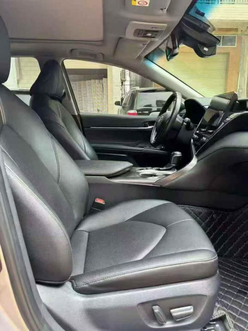 桂林22年丰田凯美瑞4