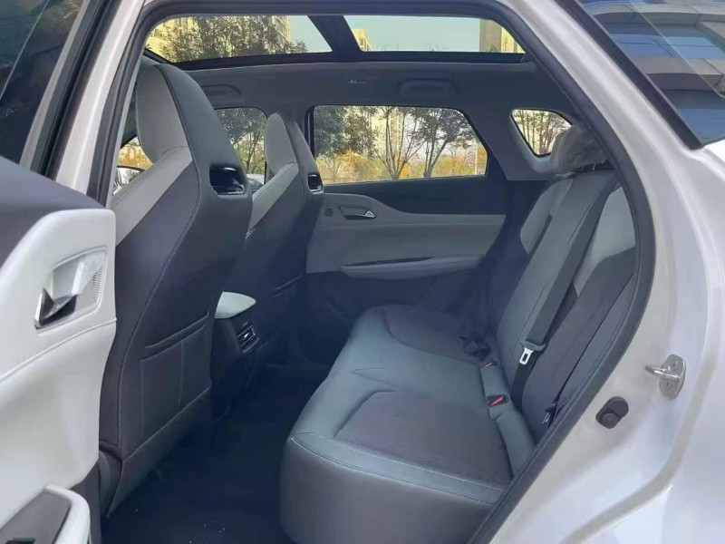 枣庄25年长安汽车UNI4