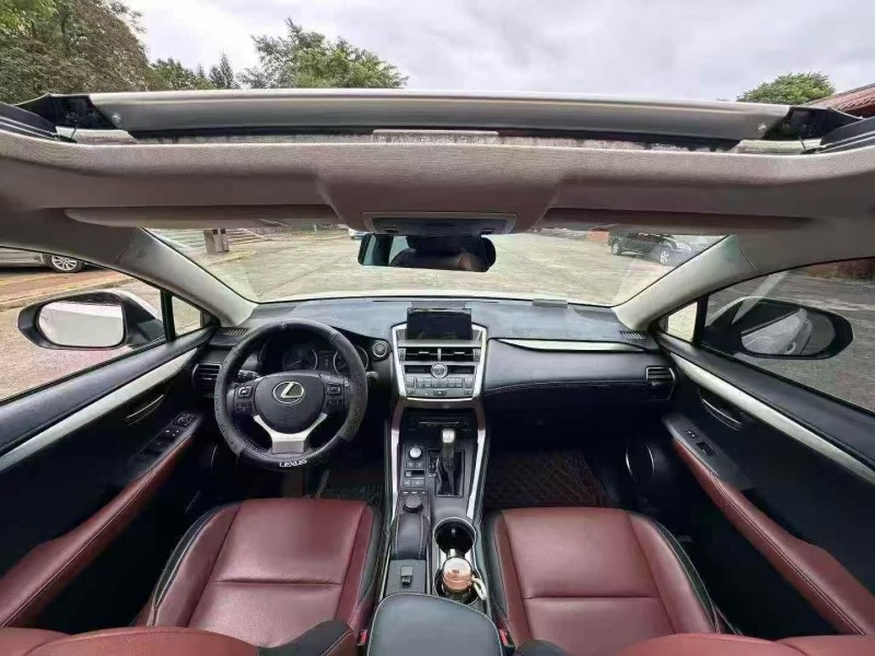 三明15年雷克萨斯NX5