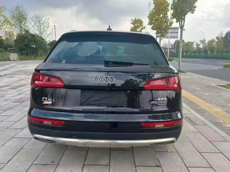 常州21年奥迪Q59