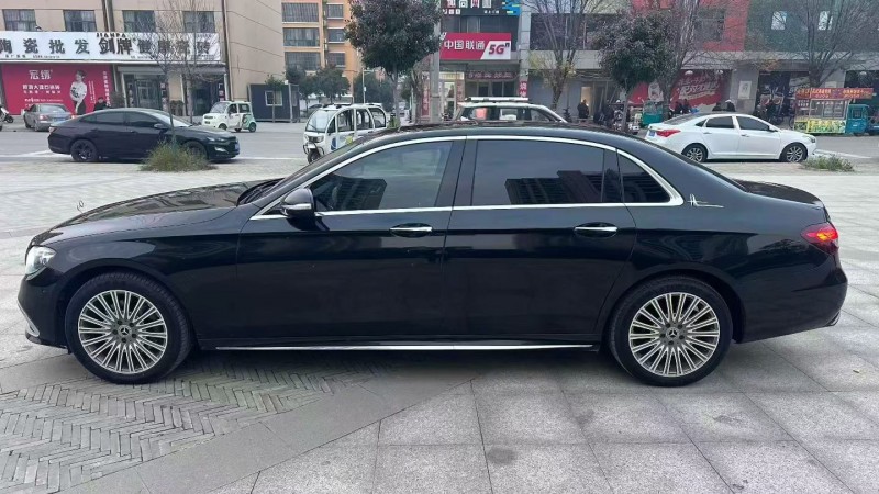 淄博19年奔驰E8
