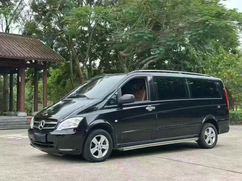 泉州13年奔驰威霆2