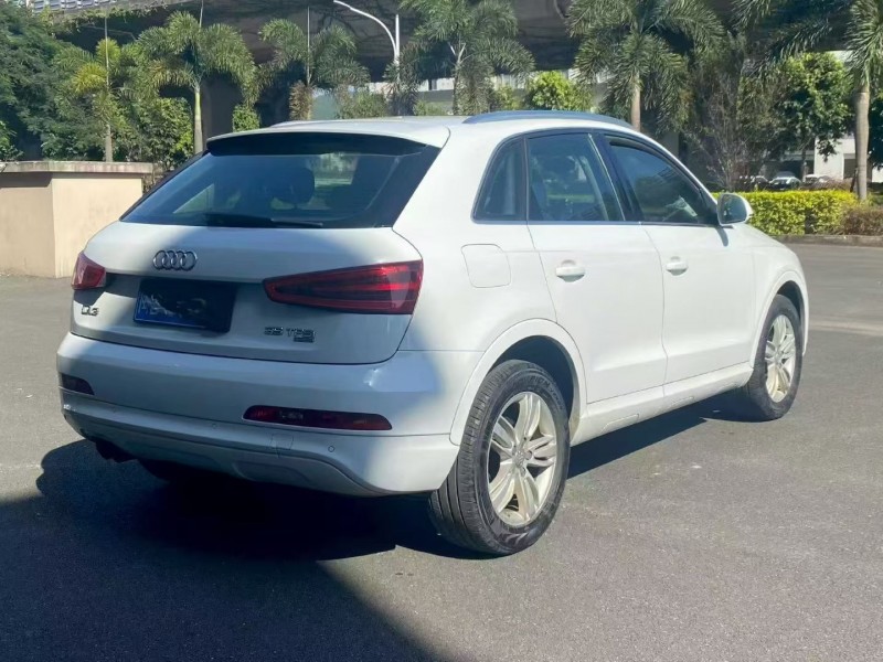 厦门14年奥迪Q38