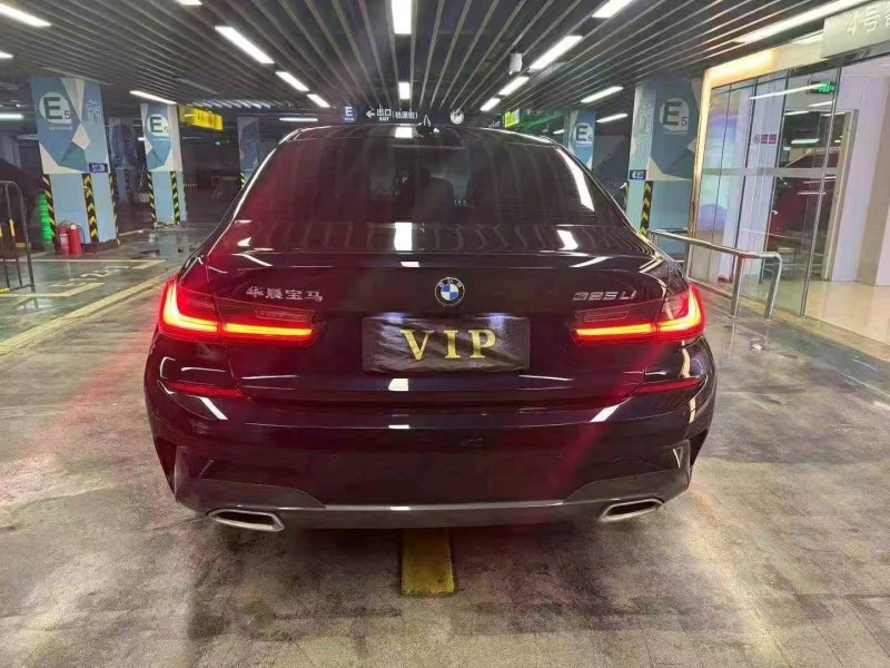 台州22年宝马3系8