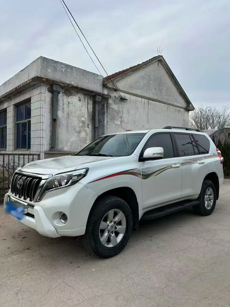 东营16年丰田普拉多2