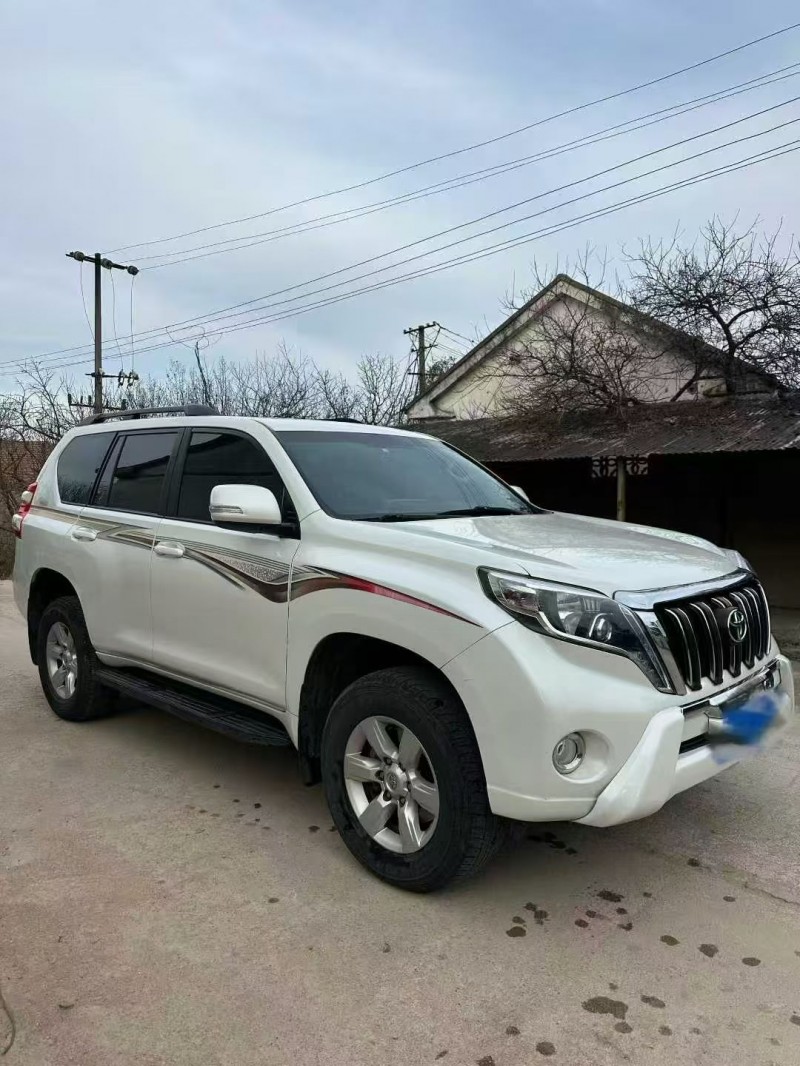 东营16年丰田普拉多3