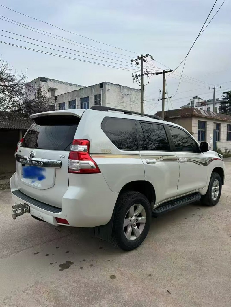 东营16年丰田普拉多6