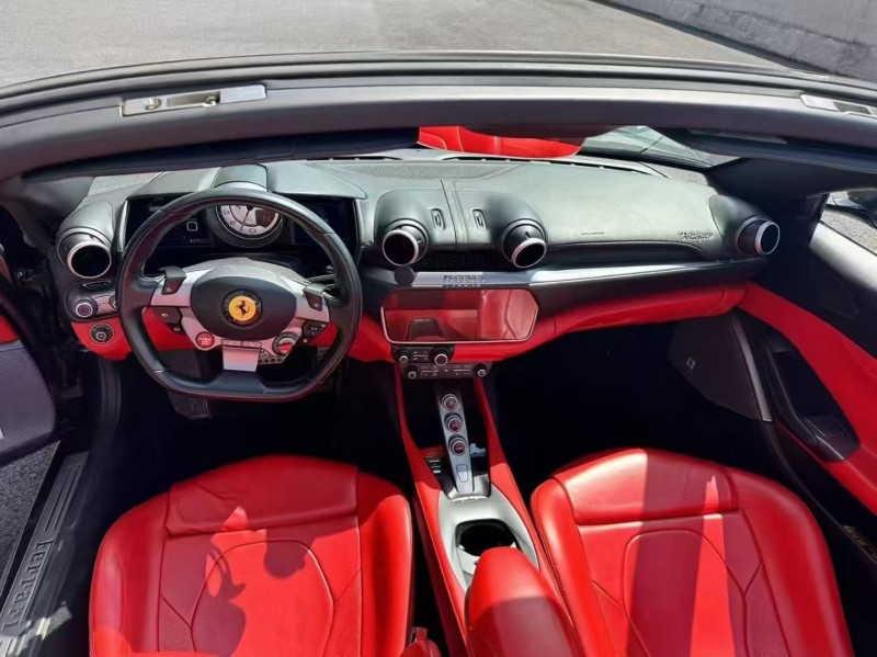 苏州19年法拉利Portofino4