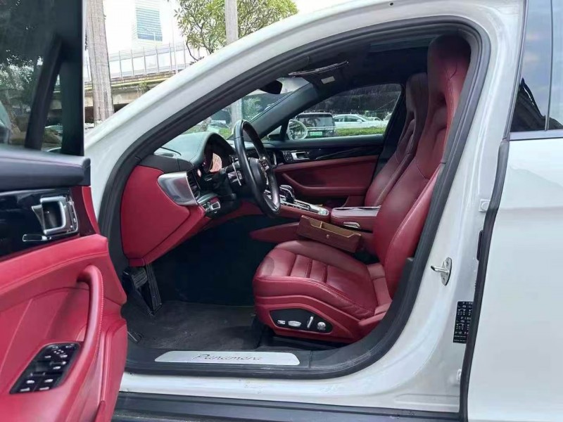 广州21年保时捷帕拉梅拉4