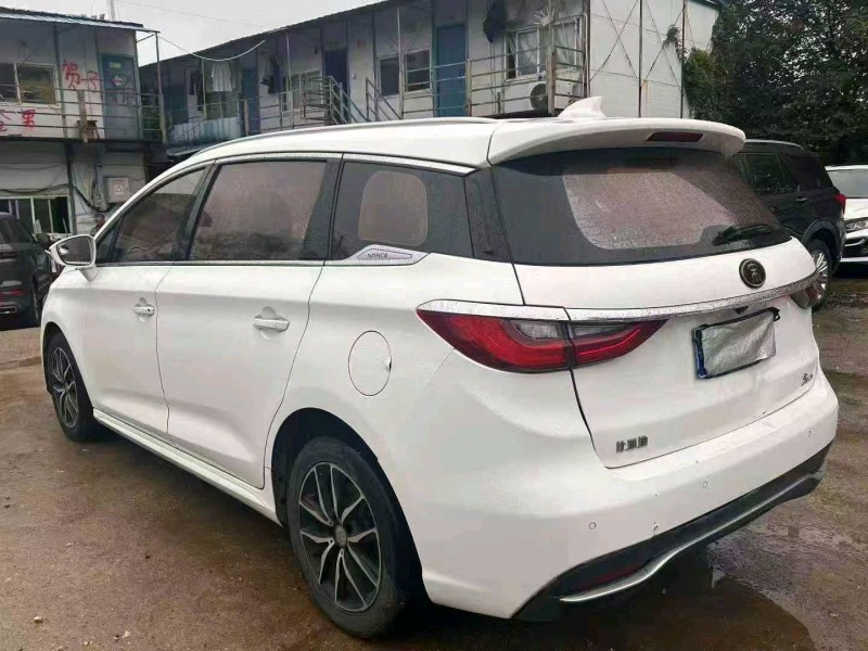 衡阳18年比亚迪宋5