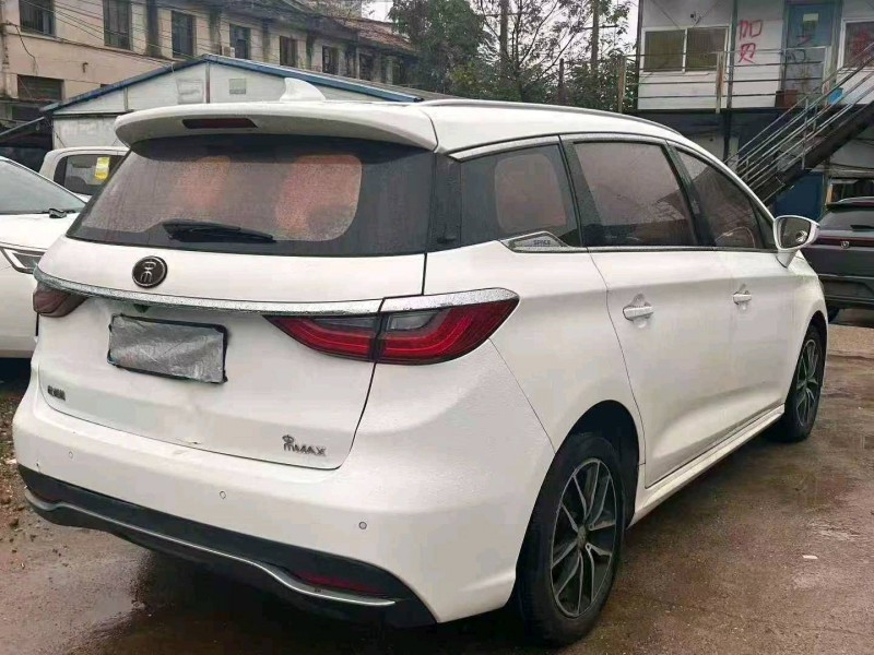 衡阳18年比亚迪宋8