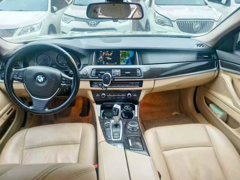 广州15年宝马5系4