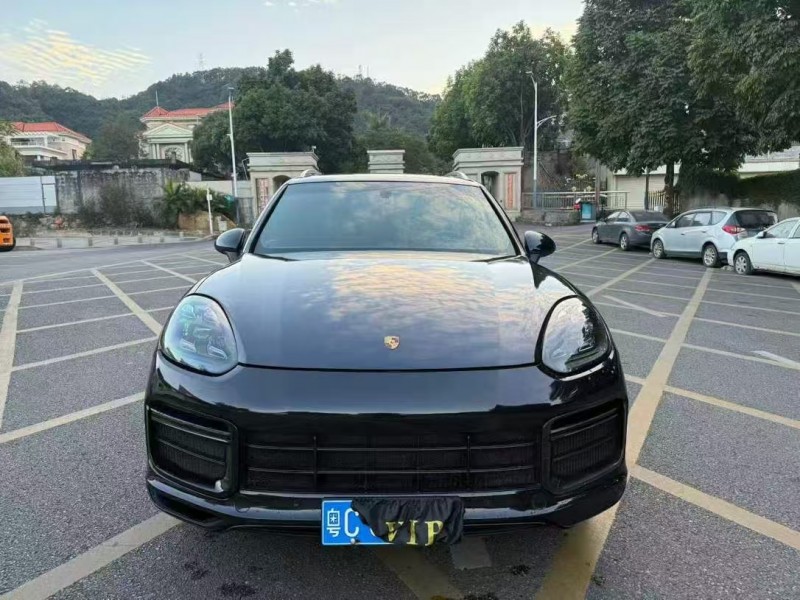 广州10年保时捷卡宴1