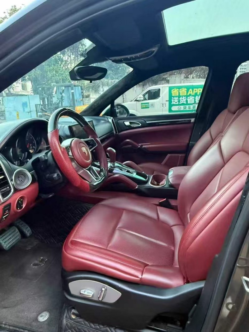 广州10年保时捷卡宴4