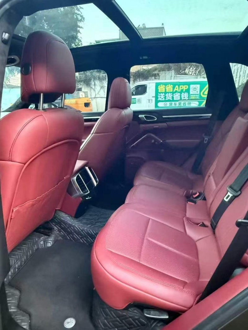 广州10年保时捷卡宴5