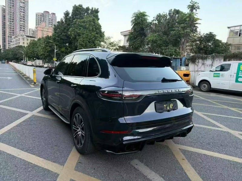 广州10年保时捷卡宴6