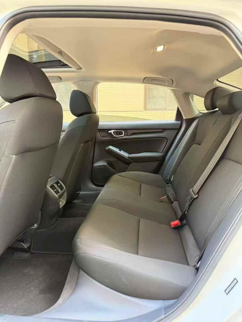 汕头25年本田型格4