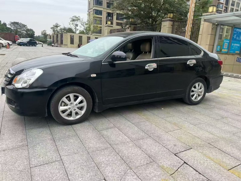 九江17年日产轩逸2