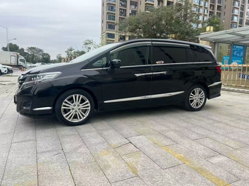 吉安17年本田艾力绅2