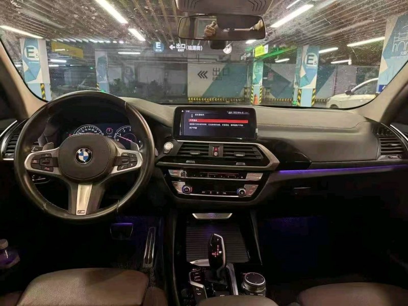 台州19年宝马X34