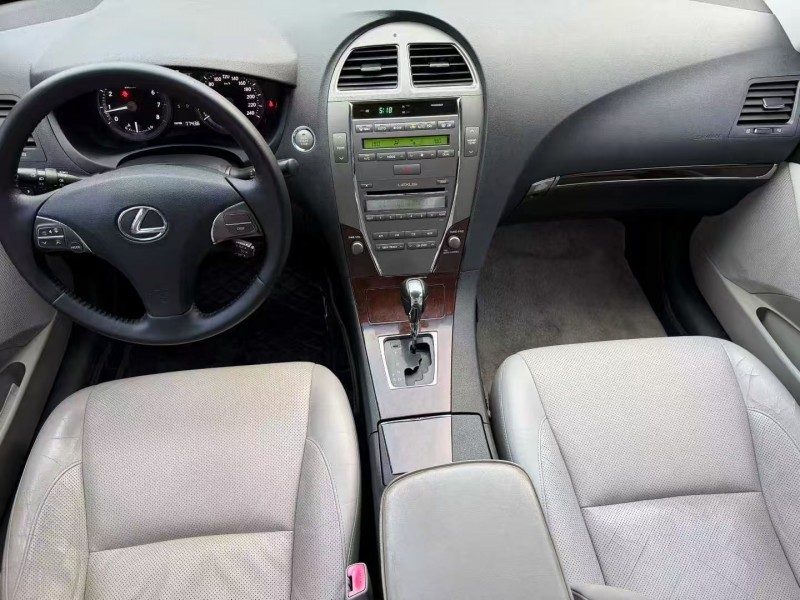 茂名10年雷克萨斯ES7