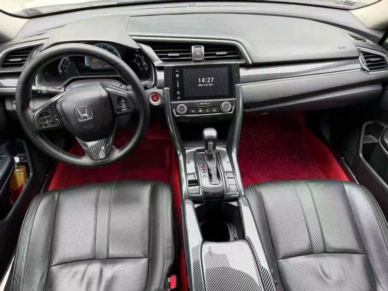 茂名17年本田思域8